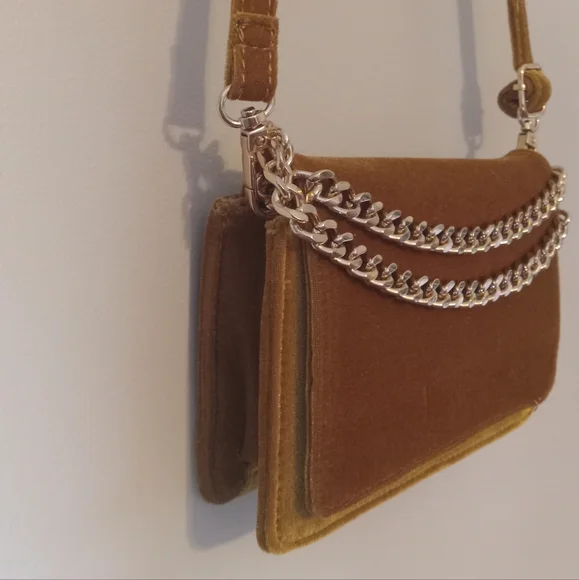 Anthropologie Velvet Crossbody Bag in Gold NWOT - Picture 4 of 11